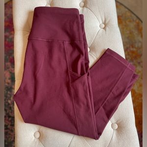 Burgundy leggings- medium- side pockets